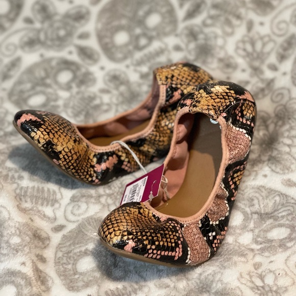 SO PEACH SNAKESKIN FLATS 🥿 - Picture 2 of 7